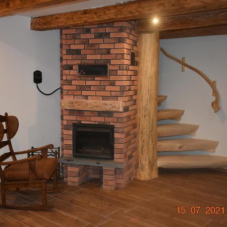 Jaskowa Chata Bieszczady Apartament Z Basenem Baligród 外观 照片
