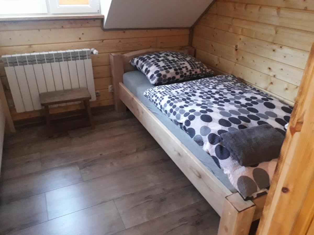 Jaskowa Chata Bieszczady Apartament Z Basenem Baligród 外观 照片