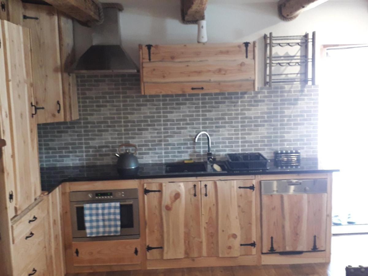 Jaskowa Chata Bieszczady Apartament Z Basenem Baligród 外观 照片